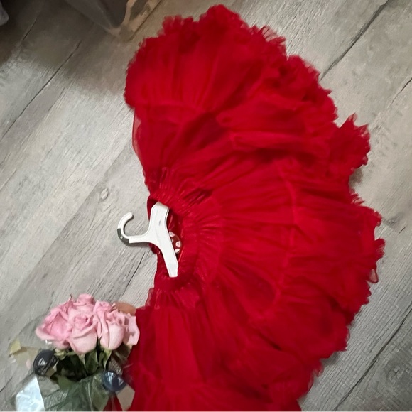 Red Tutu , - Picture 4 of 11